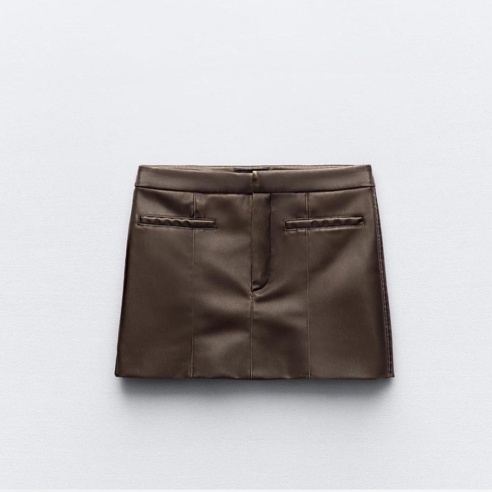 Faux leather pocket mini skirt🤎